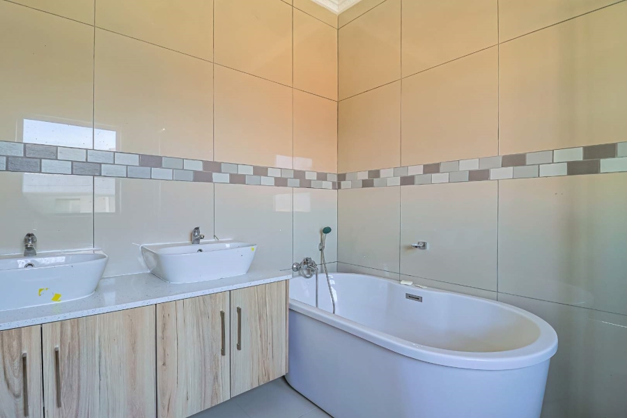 3 Bedroom Property for Sale in Melodie North West